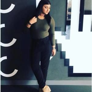 Meet your Posher, Nida